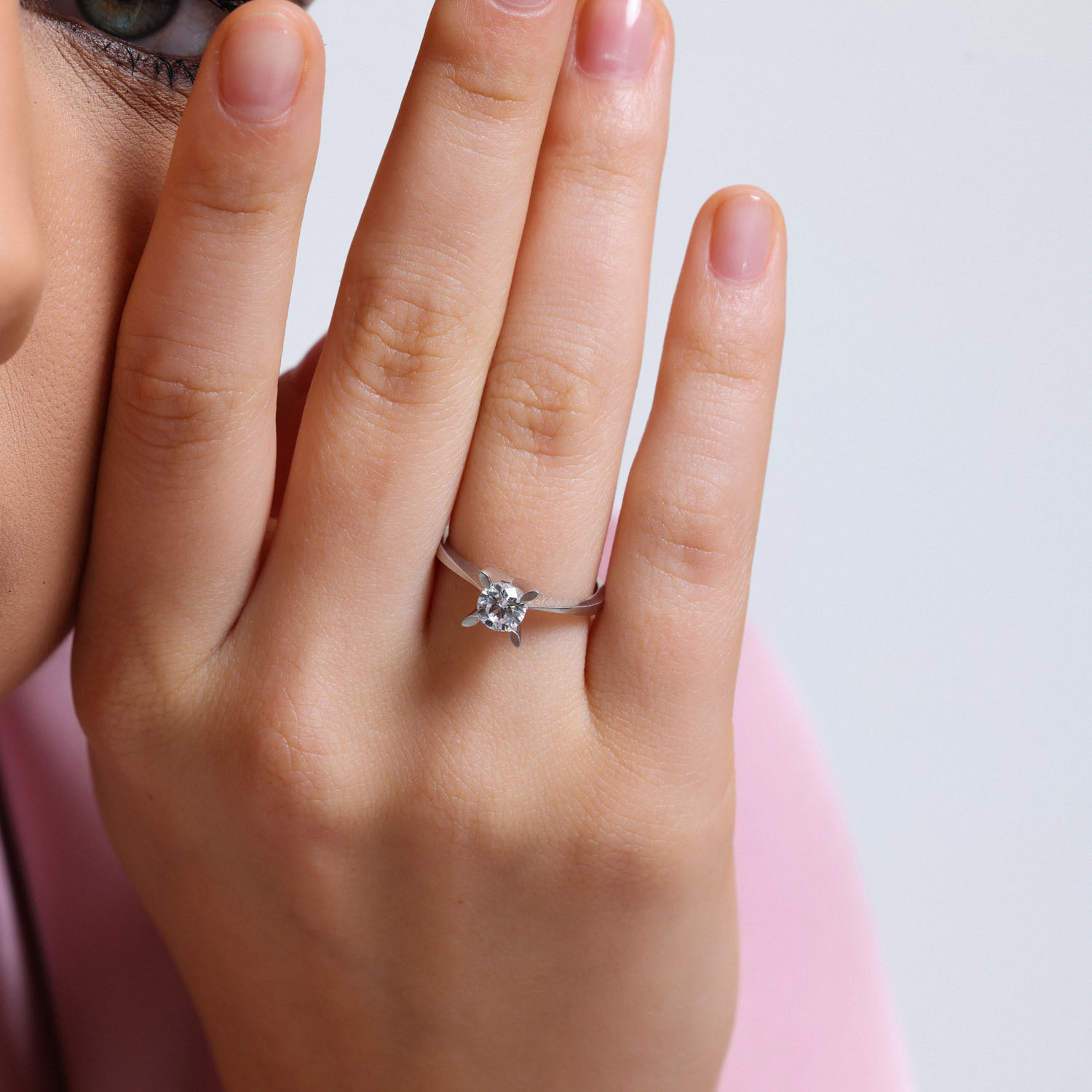 0.50 Karat H Renk Hrd Sertifikali Tektaş Yüzük